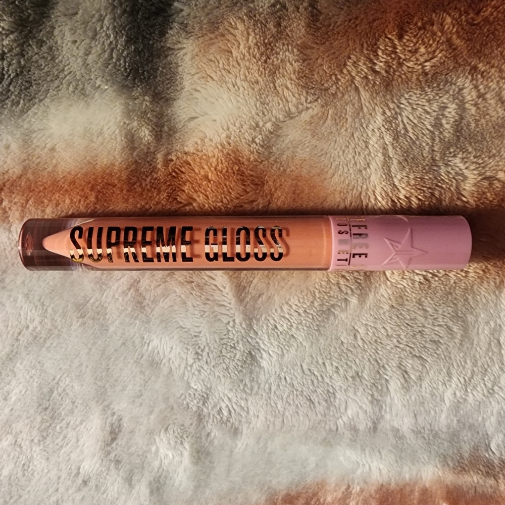 Nude Liquid lipstick from Jeffree star.